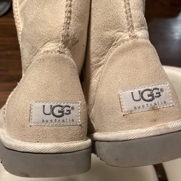 Purple size 6 Ugg boots  Ugg boots size 6